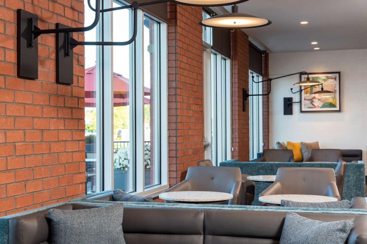 Hyatt Place Flint/Grand Blanc Exterior photo